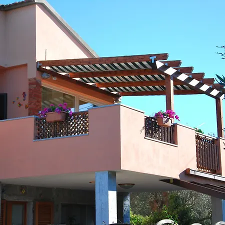 Apartman Oleandro - Giardini, Terrazze, Clima E Posti Auto
