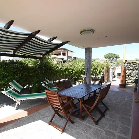 Oleandro - Giardini, Terrazze E Posti Auto Apartment