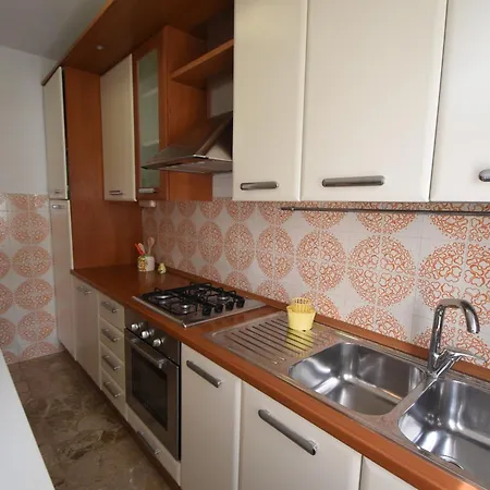 Oleandro - Giardini, Terrazze E Posti Auto Apartment