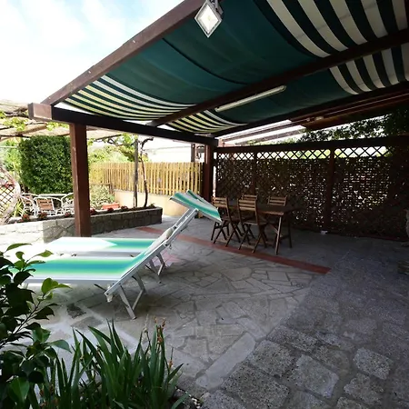 Apartment Oleandro - Giardini, Terrazze, Clima E Posti Auto