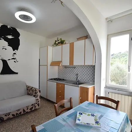Apartamento Oleandro - Giardini, Terrazze, Clima E Posti Auto