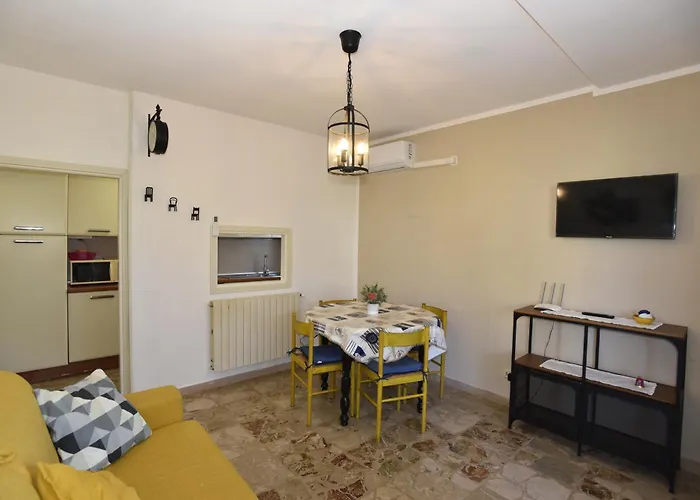 Oleandro - Giardini, Terrazze, Clima E Posti Auto Lejlighed